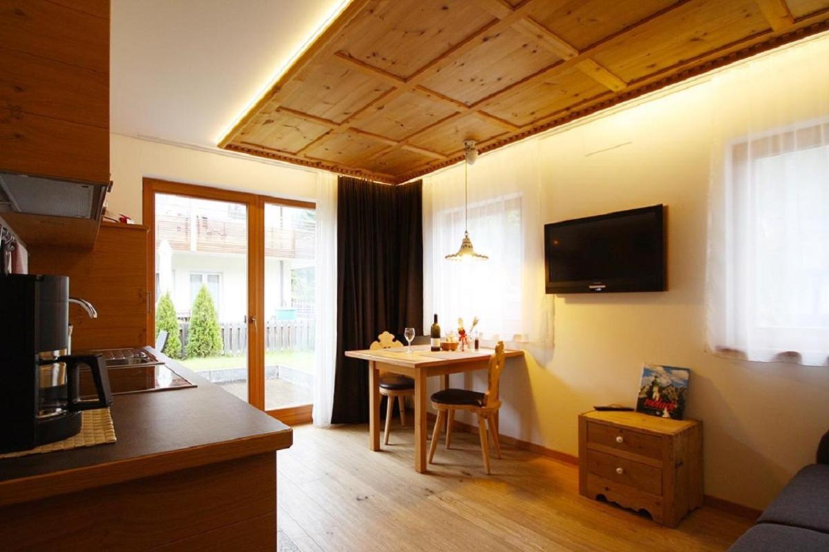 Appartement Pichler 도비아코 외부 사진